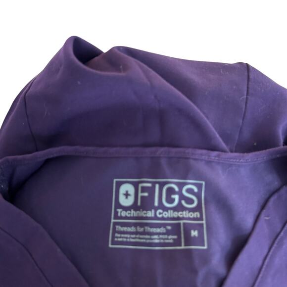 FIGS Women's Scrub Top Medium Purple Pockets Uniform Medical Short Sleeve (8) - Picture 10 of 10